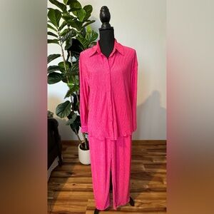 Elegant Pink Women's Pajama Set